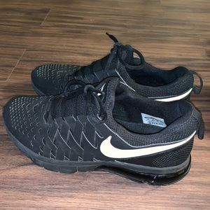 Nike Black Fingertrap Air Max Running Shoes